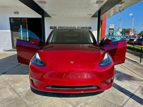 2024 Tesla Model Y Long Range Dual Motor All-Wheel Drive