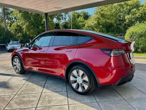 2024 Tesla Model Y Long Range Dual Motor All-Wheel Drive