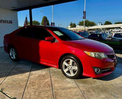 2014 Toyota Camry SE