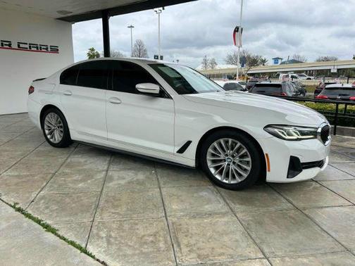 2021 BMW 530 530i