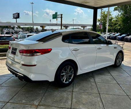 2019 Kia Optima LX