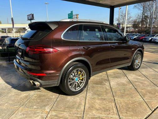 2015 Porsche Cayenne Cayenne S E-Hybrid