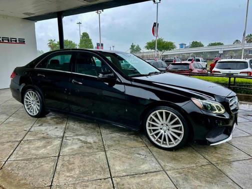 2016 Mercedes-Benz E-Class E400 Luxury Sedan
