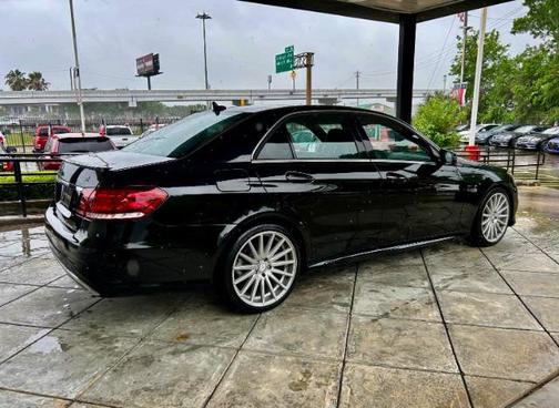 2016 Mercedes-Benz E-Class E400 Luxury Sedan