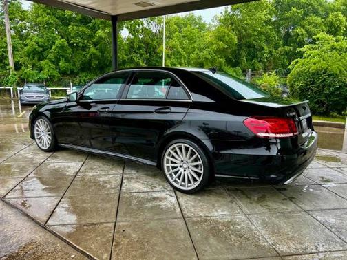 2016 Mercedes-Benz E-Class E400 Luxury Sedan