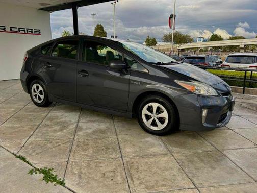 2015 Toyota Prius Two