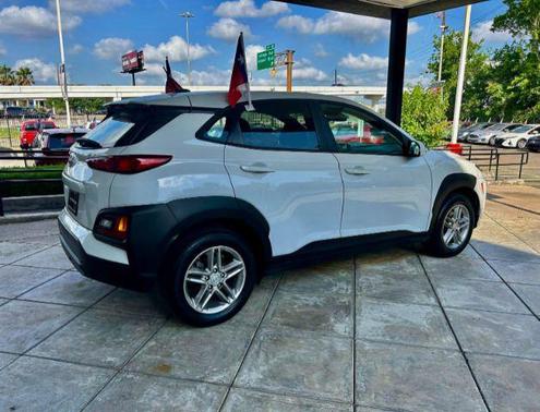 2021 Hyundai KONA SE