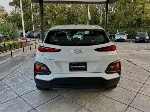 2021 Hyundai KONA SE