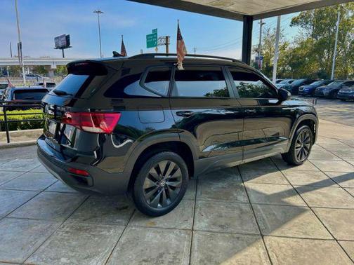 2024 Volkswagen Taos 1.5T S