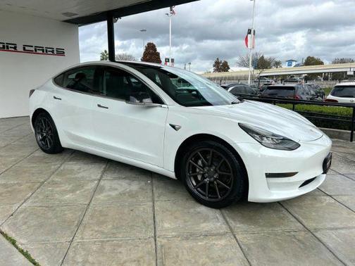 2018 Tesla Model 3 Performance