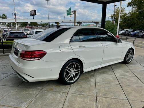 2016 Mercedes-Benz E-Class E400 Luxury Sedan