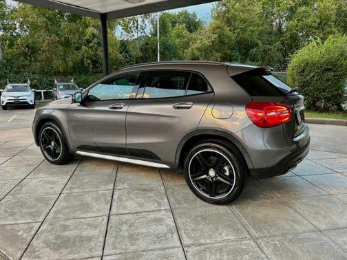 2017 Mercedes-Benz GLA 250 Base