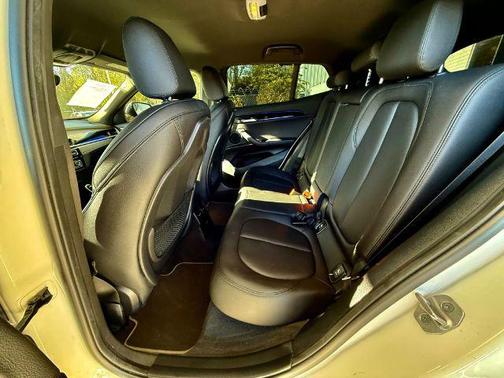 Alpine White 2021 BMW X2 sDrive28i