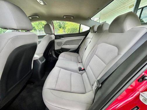 2020 Hyundai ELANTRA Limited