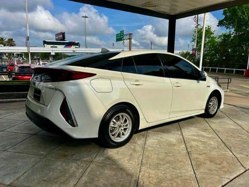 2019 Toyota Prius Prime Plus