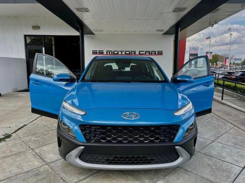 2022 Hyundai KONA SE
