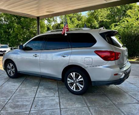 2019 Nissan Pathfinder SV