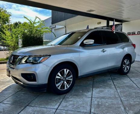 2019 Nissan Pathfinder SV