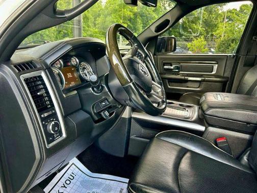 2017 RAM 1500 Limited Crew Cab 4x4 5'7' Box