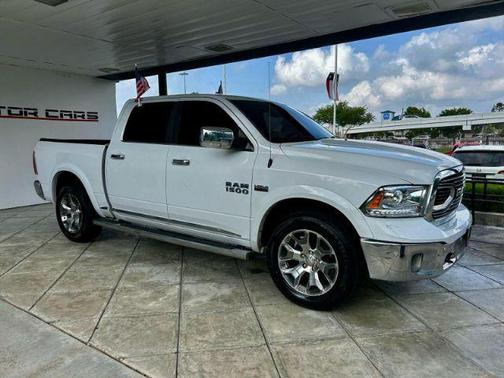 2017 RAM 1500 Limited Crew Cab 4x4 5'7' Box
