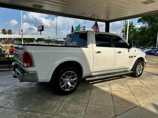 2017 RAM 1500 Limited Crew Cab 4x4 5'7' Box
