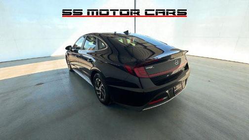 2023 Hyundai SONATA Hybrid SE