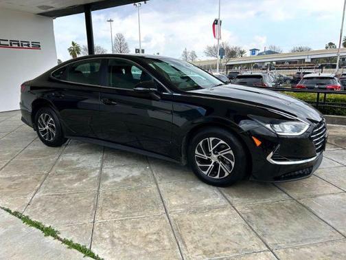 2023 Hyundai SONATA Hybrid SE