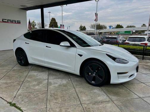 2023 Tesla Model 3 Standard Range