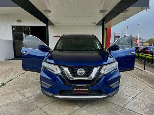 2020 Nissan Rogue SV