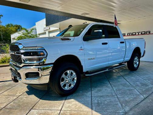 2023 RAM 3500 Big Horn Crew Cab 4x4 6'4' Box