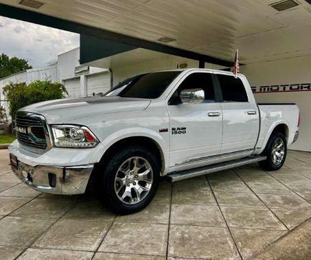2017 RAM 1500 Limited Crew Cab 4x4 5'7' Box