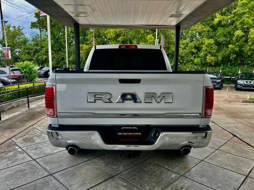2017 RAM 1500 Limited Crew Cab 4x4 5'7' Box