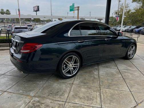 2017 Mercedes-Benz E-Class E300 Luxury Sedan