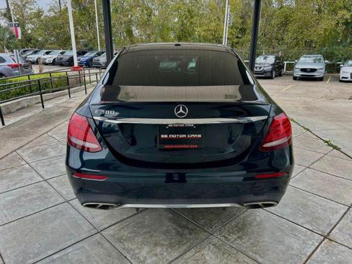 2017 Mercedes-Benz E-Class E300 Luxury Sedan
