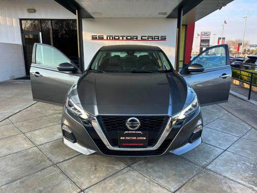 2022 Nissan Altima 2.5 SV