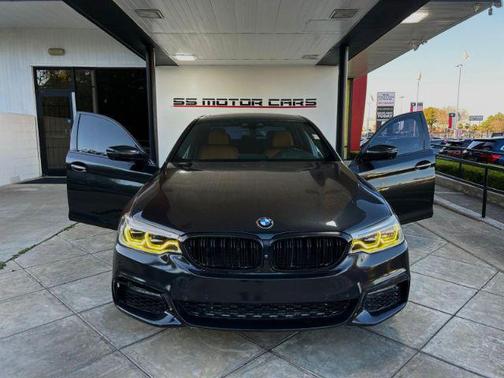 2018 BMW 540 540i