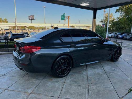 2018 BMW 540 540i