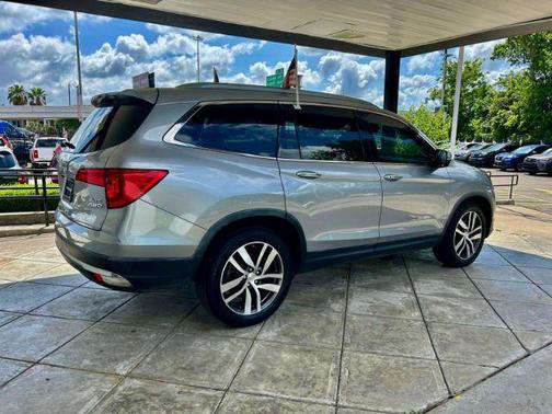 2018 Honda Pilot Elite