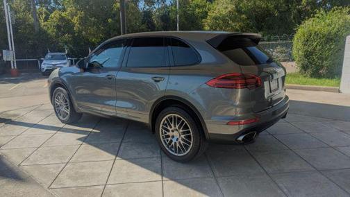 2016 Porsche Cayenne Cayenne