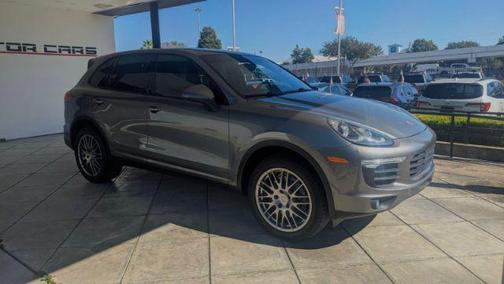 2016 Porsche Cayenne Cayenne