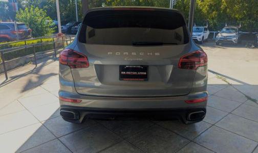 2016 Porsche Cayenne Cayenne