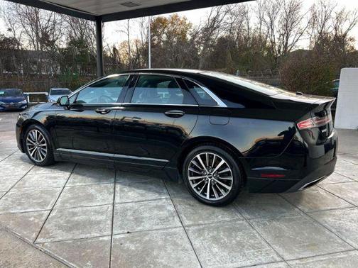 2017 Lincoln MKZ Base