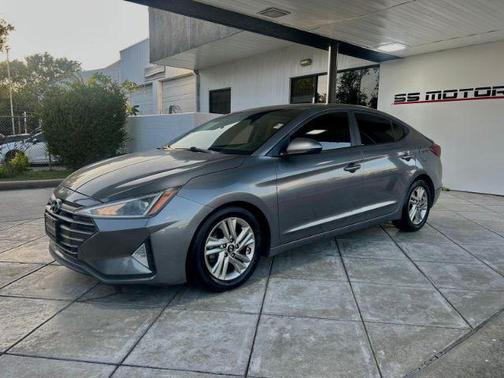 2019 Hyundai ELANTRA Limited