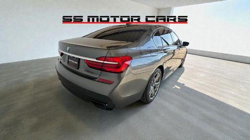 2016 BMW 740 740i