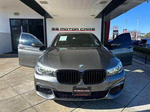 2016 BMW 740 740i