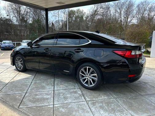 2017 Lexus ES 300h Base