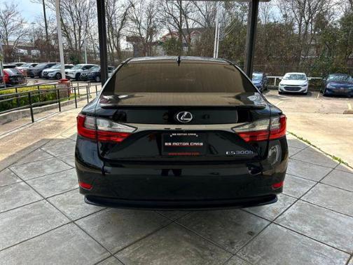 2017 Lexus ES 300h Base