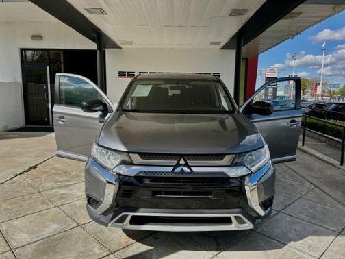 2019 Mitsubishi Outlander ES