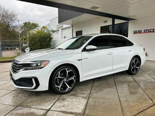 2020 Volkswagen Passat 2.0T R-Line