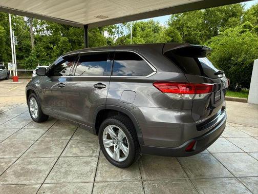 2018 Toyota Highlander LE I4